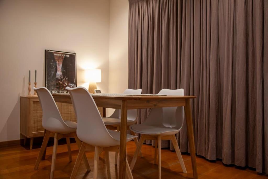 Roma, Gemelli Casa Eleganza, Resort Modernista ภายนอก รูปภาพ