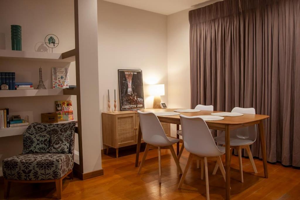 Roma, Gemelli Casa Eleganza, Resort Modernista ภายนอก รูปภาพ