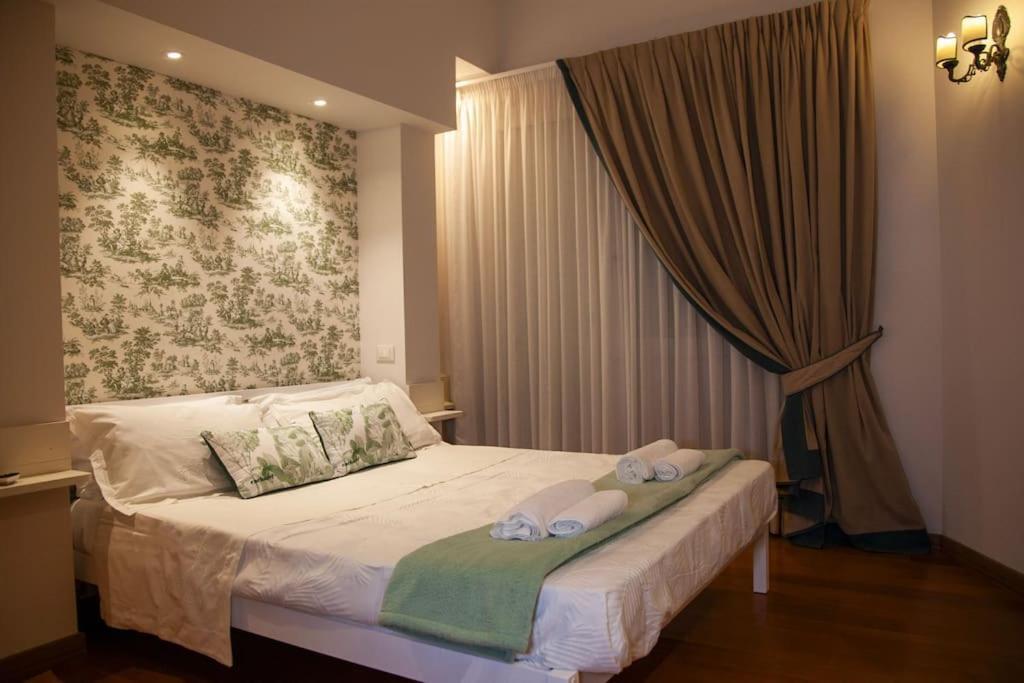 Roma, Gemelli Casa Eleganza, Resort Modernista ภายนอก รูปภาพ