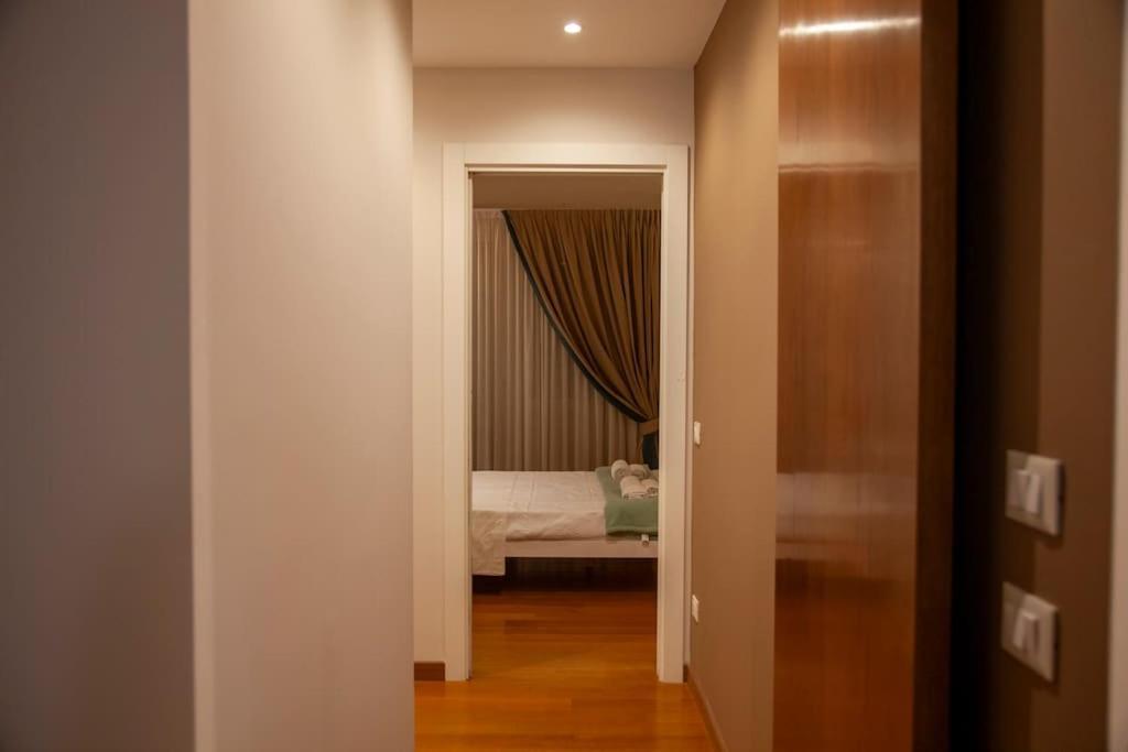 Roma, Gemelli Casa Eleganza, Resort Modernista ภายนอก รูปภาพ